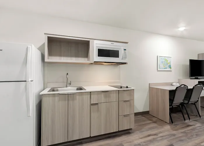 Woodspring Phoenix Medical Center * Chandler